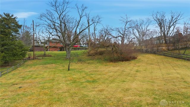 489 Jenny Lane, Centerville, OH 45459