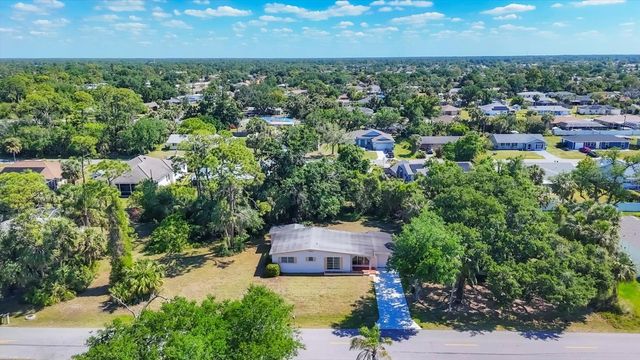 2538 LAKESHORE CIRCLE, Port Charlotte, FL 33952