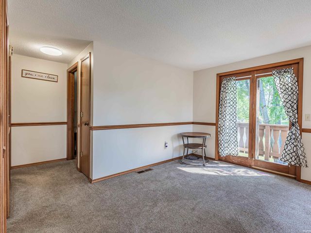 900 Ontario Lane, Auburn, IN 46706