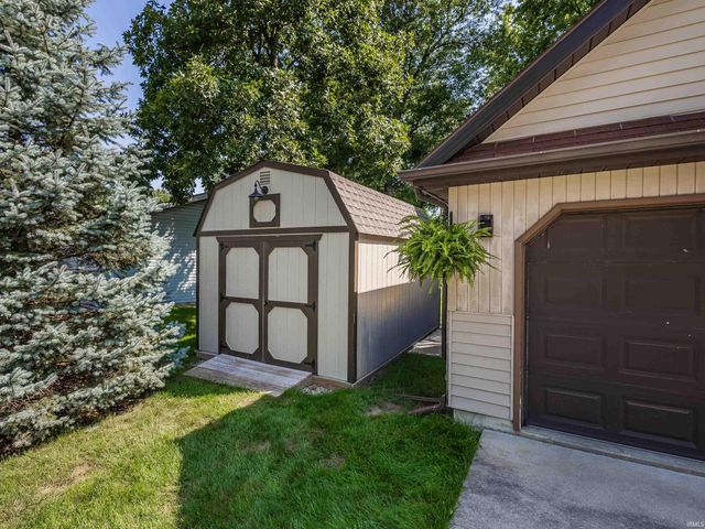 900 Ontario Lane, Auburn, IN 46706