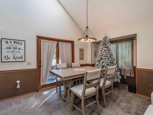 900 Ontario Lane, Auburn, IN 46706