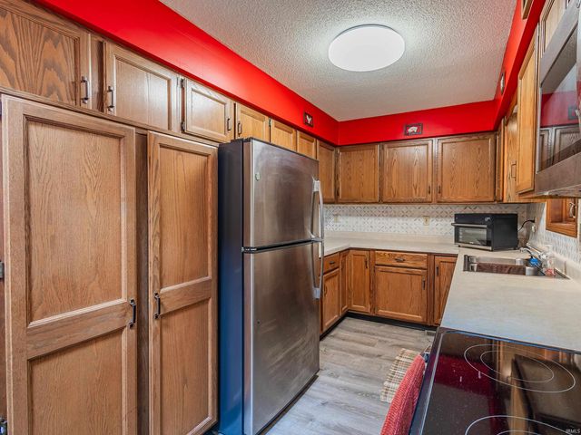 900 Ontario Lane, Auburn, IN 46706