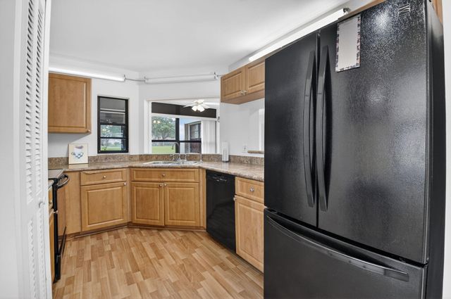 6069 Parkwalk Drive, Boynton Beach, FL 33472
