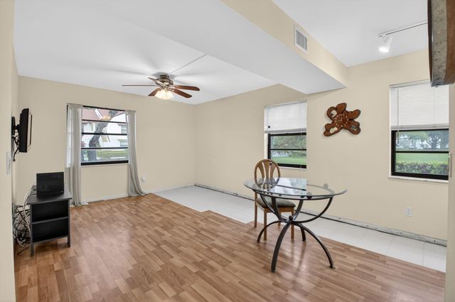 6069 Parkwalk Drive, Boynton Beach, FL 33472