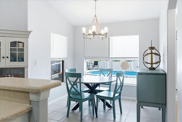 2625 NE 19th PL, Cape Coral, FL 33909