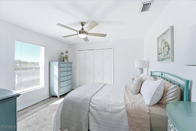 2625 NE 19th PL, Cape Coral, FL 33909