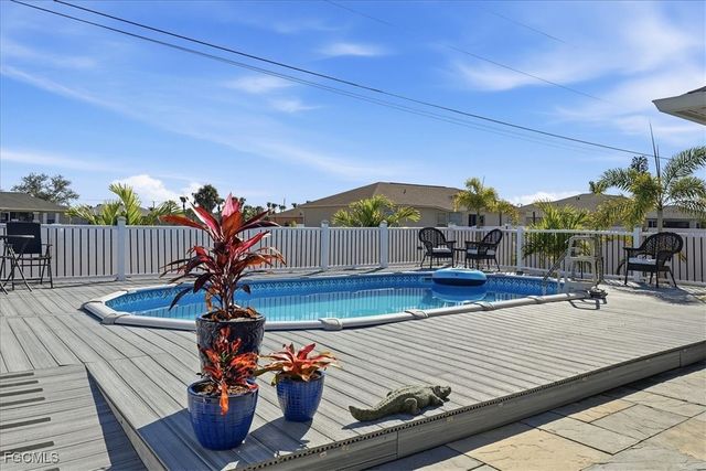 2625 NE 19th PL, Cape Coral, FL 33909