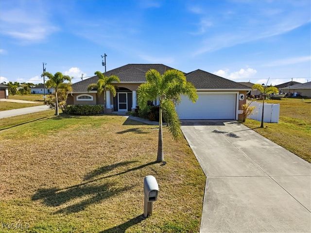 2625 NE 19th PL, Cape Coral, FL 33909