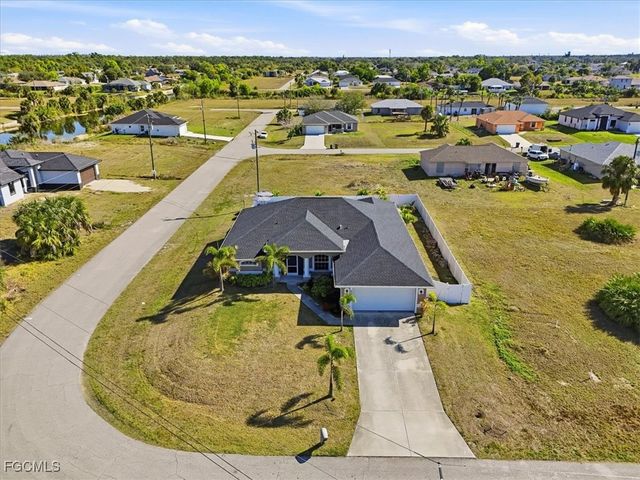 2625 NE 19th PL, Cape Coral, FL 33909