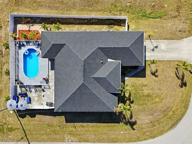 2625 NE 19th PL, Cape Coral, FL 33909