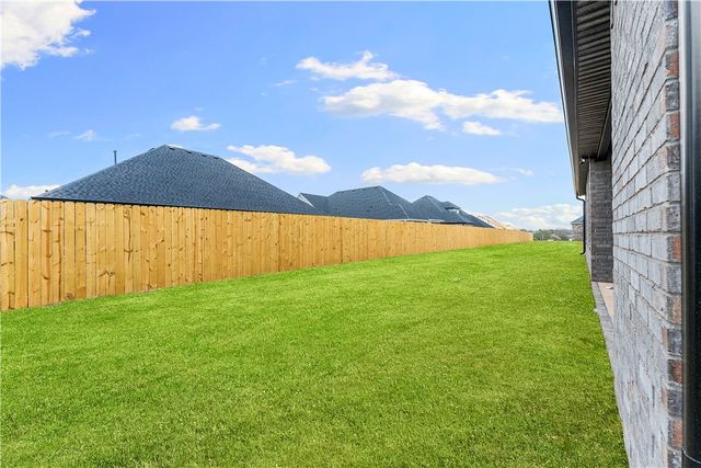 1504 Crystal Clear Lane, Cave Springs, AR 72718