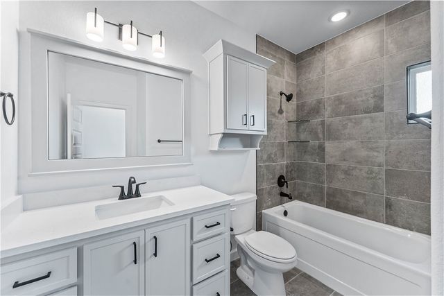 1504 Crystal Clear Lane, Cave Springs, AR 72718