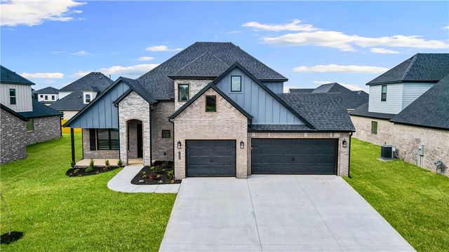 1504 Crystal Clear Lane, Cave Springs, AR 72718