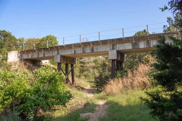 490 John Craft Road, Red Rock, TX 78662