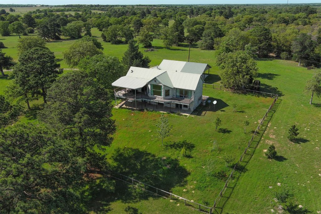 490 John Craft Road, Red Rock, TX 78662