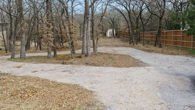 2936 Peninsula Drive, Grapevine, TX 76051