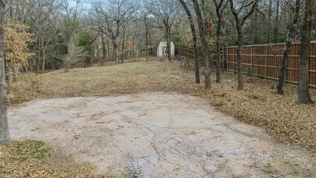 2936 Peninsula Drive, Grapevine, TX 76051