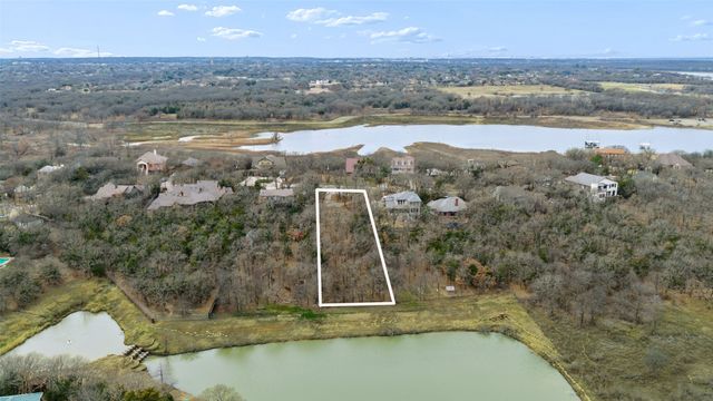 2936 Peninsula Drive, Grapevine, TX 76051