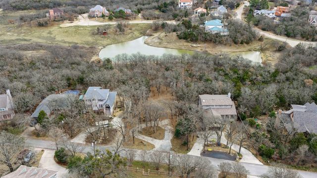 2936 Peninsula Drive, Grapevine, TX 76051