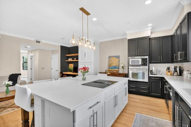 560 COPLEY LANE, Orlando, FL 32806