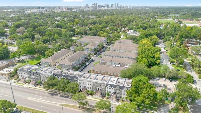 560 COPLEY LANE, Orlando, FL 32806