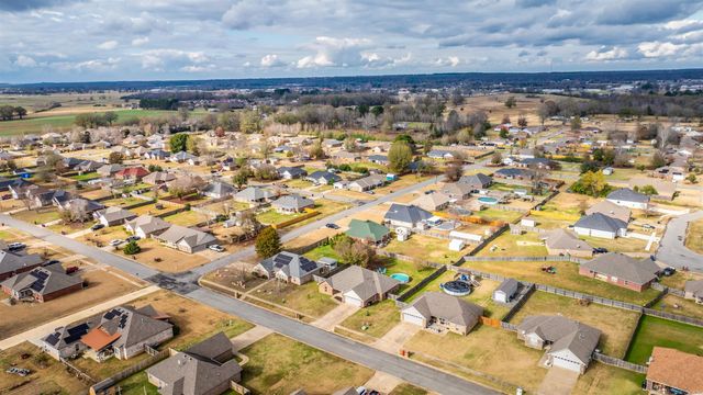 43 Dove, Vilonia, AR 72173