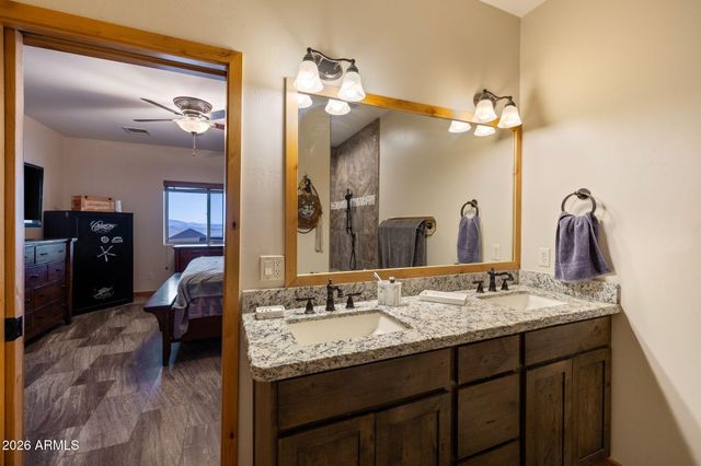15724 E BONANZA Trail, Dewey, AZ 86327