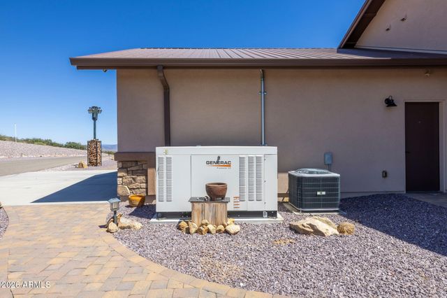 15724 E BONANZA Trail, Dewey, AZ 86327