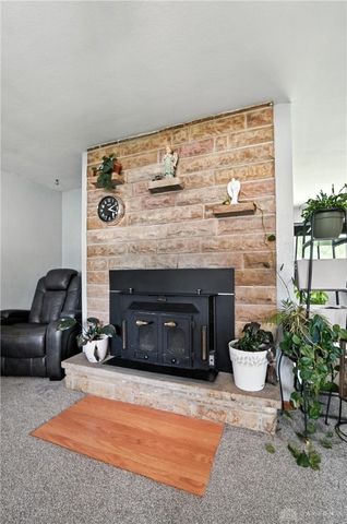 221 Royal Lane, Enon Vlg, OH 45323