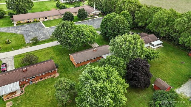 221 Royal Lane, Enon Vlg, OH 45323