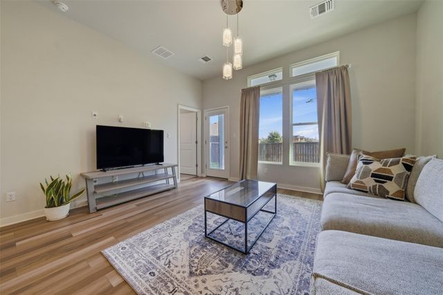 17303 Emperador DR, Pflugerville, TX 78664