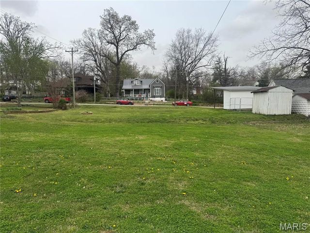 603 N Grand Ave, Doniphan, MO 63935