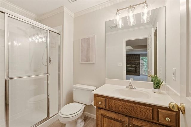 7815 N Kansas Street, Kansas City, MO 64118