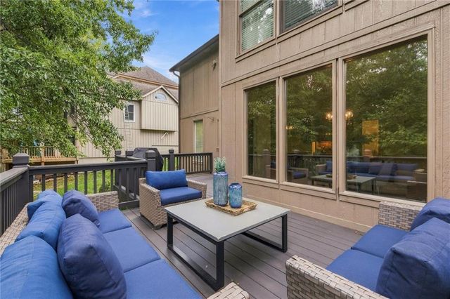 7815 N Kansas Street, Kansas City, MO 64118
