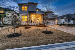 241 Baldovino SKWY, Lakeway, TX 78738