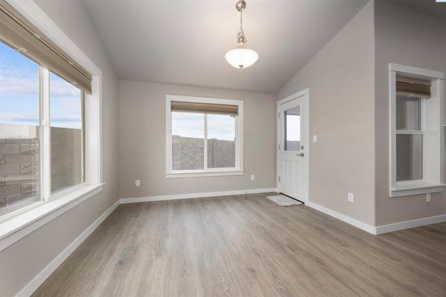 217 Rio Bravo St, Prosser, WA 99350