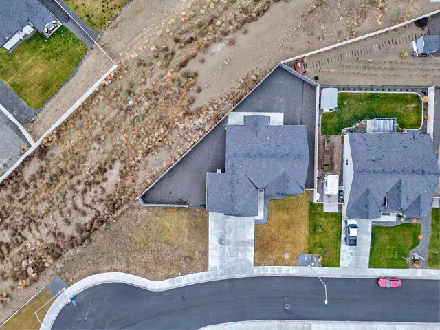 217 Rio Bravo St, Prosser, WA 99350