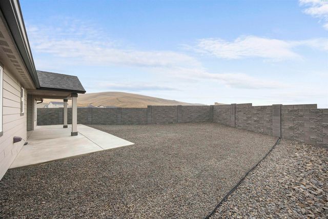 217 Rio Bravo St, Prosser, WA 99350