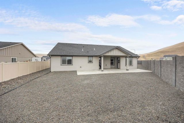 217 Rio Bravo St, Prosser, WA 99350