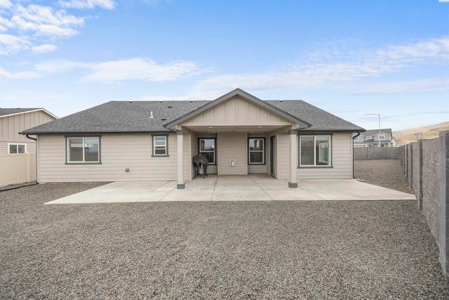 217 Rio Bravo St, Prosser, WA 99350