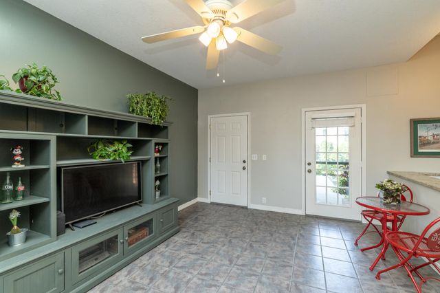 1000 Mound Spring Terrace, Bloomington, MN 55420
