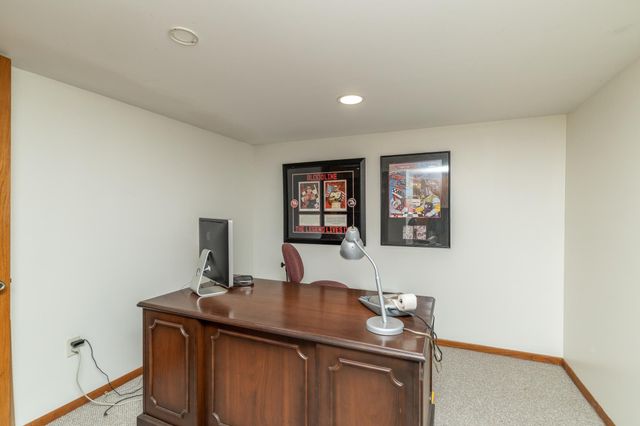 1000 Mound Spring Terrace, Bloomington, MN 55420