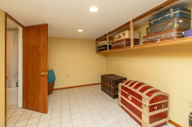 1000 Mound Spring Terrace, Bloomington, MN 55420