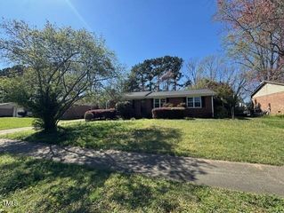 3729 Arrowwood Drive, Raleigh, NC 27604