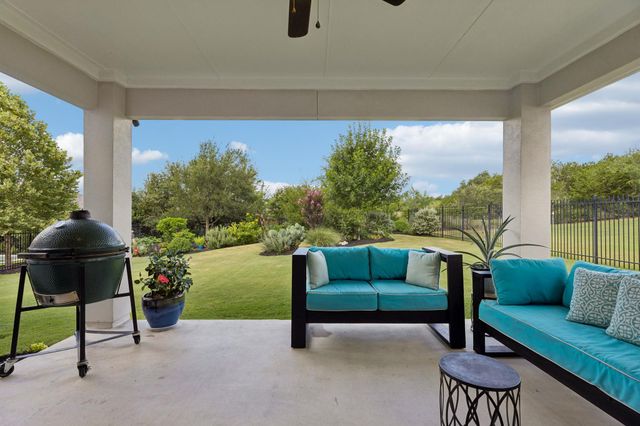 642 Jacksdaw DR, Austin, TX 78737