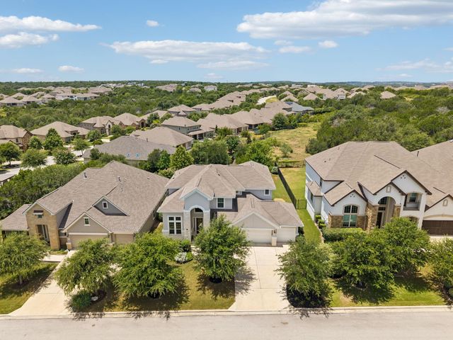 642 Jacksdaw DR, Austin, TX 78737