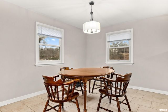 6839 N MICHELE Lane, Peoria, IL 61604