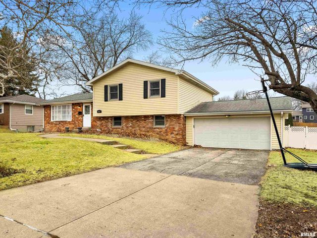 6839 N MICHELE Lane, Peoria, IL 61604