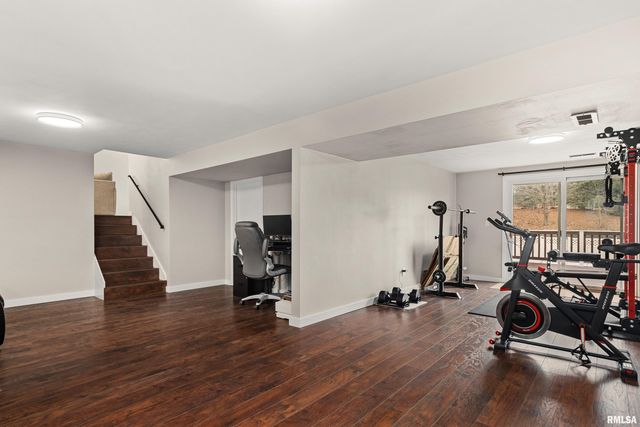 6839 N MICHELE Lane, Peoria, IL 61604