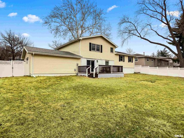 6839 N MICHELE Lane, Peoria, IL 61604